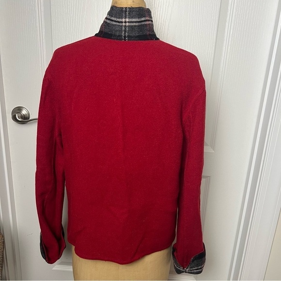 Charter Club Reversible Black/gray/white Plaid and Red Wool Blend jacket - Picture 4 of 4